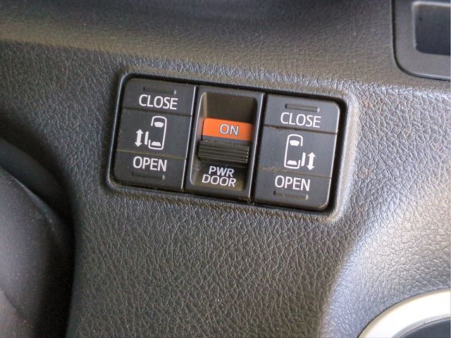 TOYOTA SIENTA 2017 Image 31