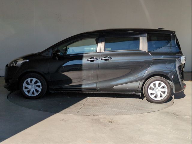 TOYOTA SIENTA 2017 Image 31