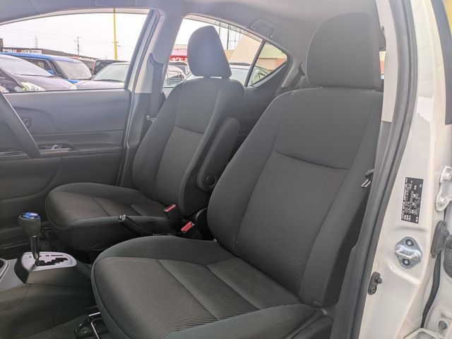 TOYOTA AQUA 2017 Image 31