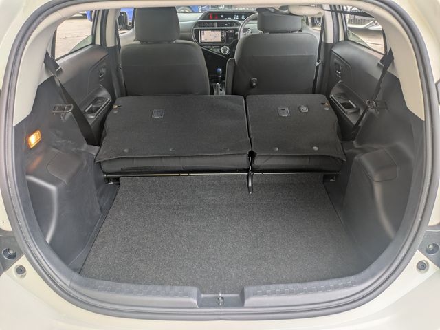 TOYOTA AQUA 2017 Image 31