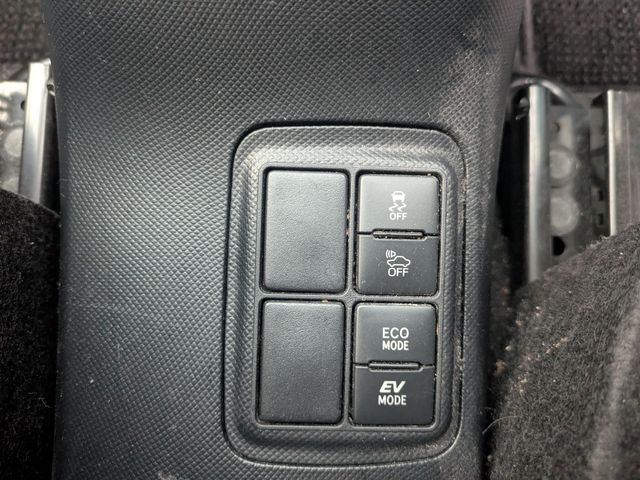 TOYOTA AQUA 2017 Image 31