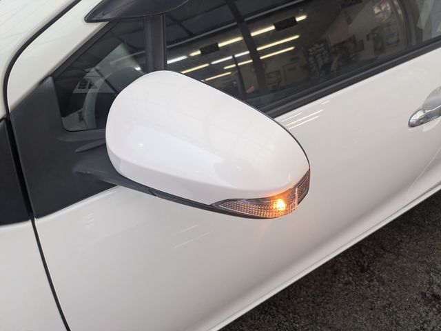 TOYOTA AQUA 2017 Image 31