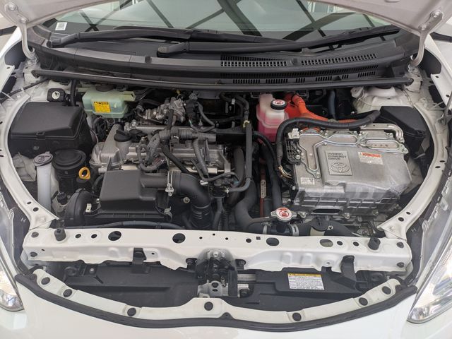 TOYOTA AQUA 2017 Image 31