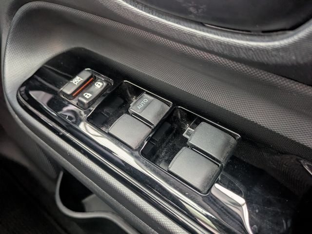 TOYOTA AQUA 2017 Image 31