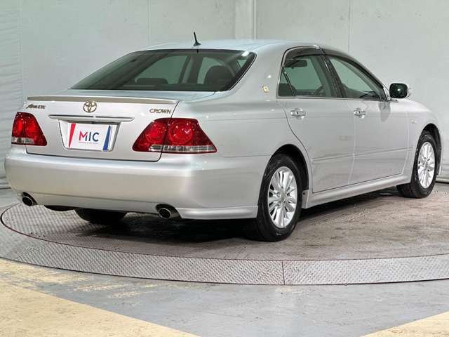 TOYOTA CROWN SEDAN 2005 Image 31