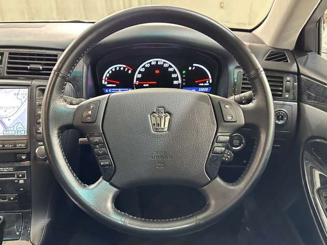 TOYOTA CROWN SEDAN 2005 Image 31