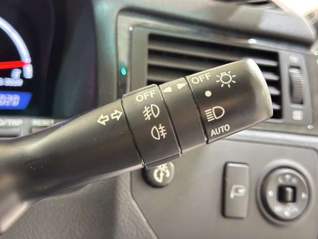 TOYOTA CROWN SEDAN 2005 Image 31