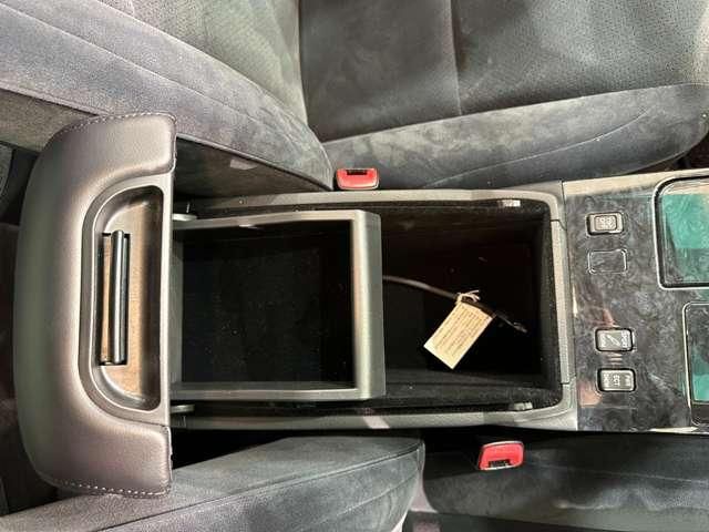 TOYOTA CROWN SEDAN 2005 Image 31