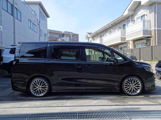 TOYOTA VOXY 2016 Image 31