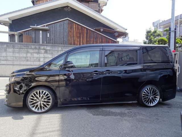 TOYOTA VOXY 2016 Image 31