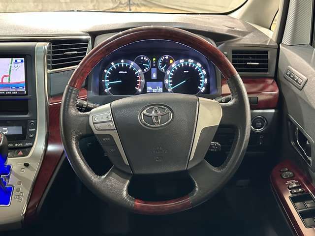 TOYOTA VELLFIRE 2010 Image 31