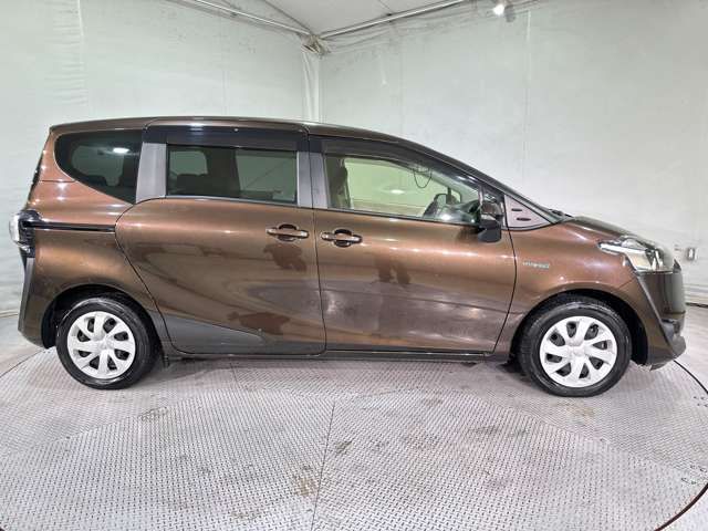 TOYOTA SIENTA HYBRID 2016 Image 31