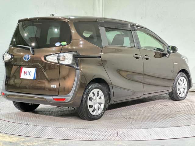 TOYOTA SIENTA HYBRID 2016 Image 31