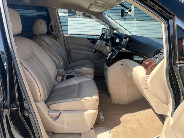 NISSAN QUEST 2012 Image 31