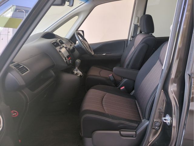 NISSAN SERENA  S-HYBRID 4WD 2014 Image 31