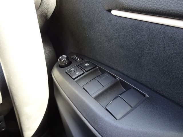 TOYOTA YARIS 2024 Image 31