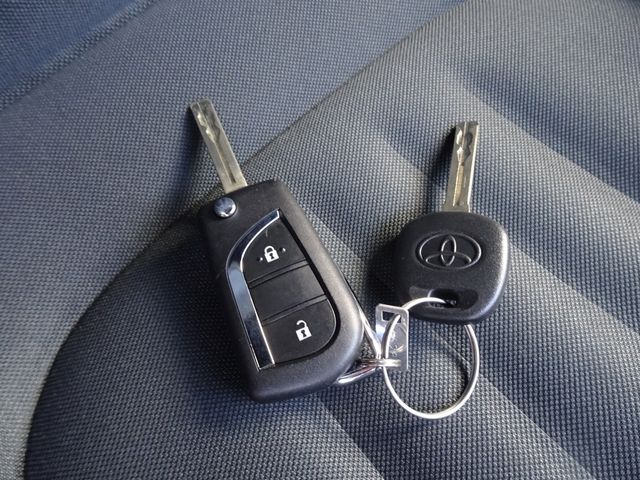 TOYOTA YARIS 2024 Image 31