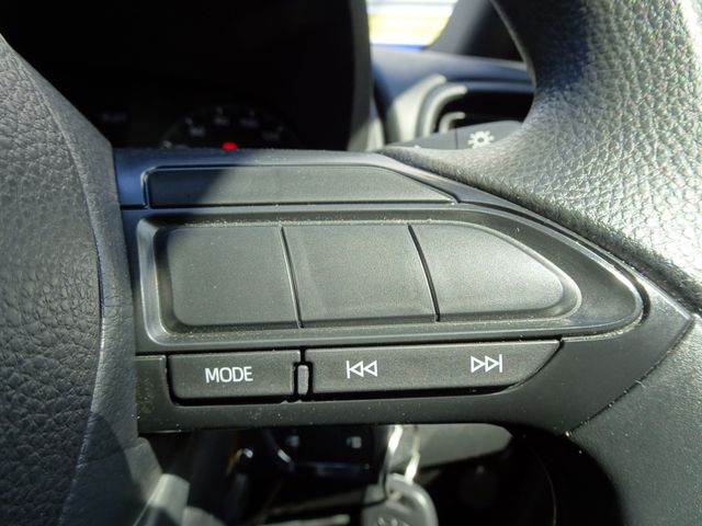 TOYOTA YARIS 2024 Image 31