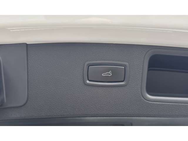 PORSCHE MACAN 2019 Image 31