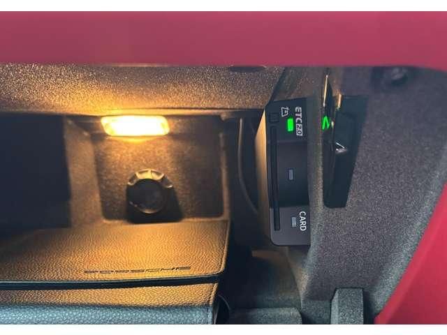 PORSCHE MACAN 2019 Image 31