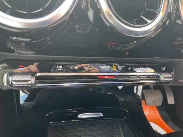 MERCEDES BENZ A CLAS 2019 Image 31