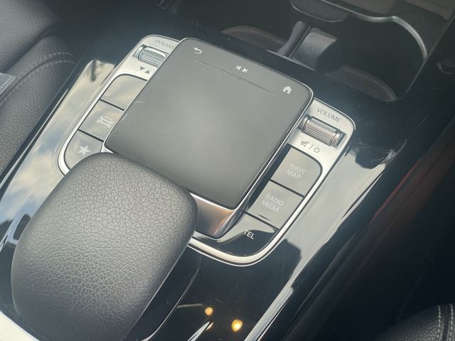 MERCEDES BENZ A CLAS 2019 Image 31