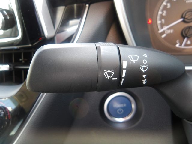 TOYOTA COROLLA SEDAN HYBRID 2021 Image 31