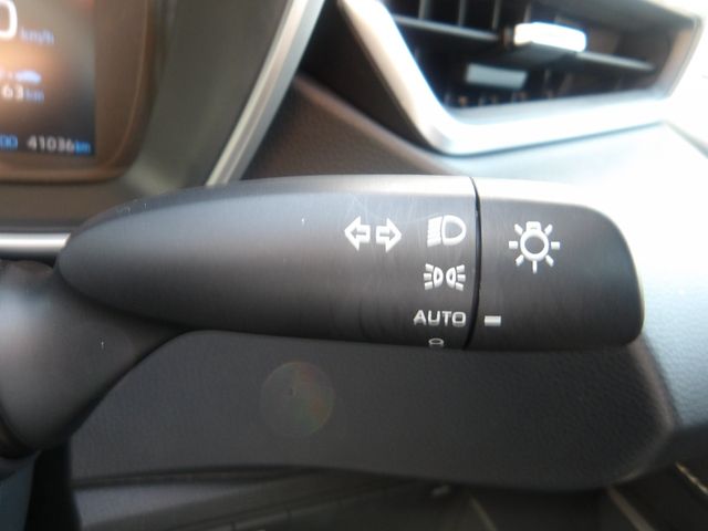 TOYOTA COROLLA SEDAN HYBRID 2021 Image 31