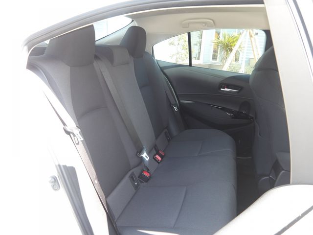 TOYOTA COROLLA SEDAN HYBRID 2021 Image 31