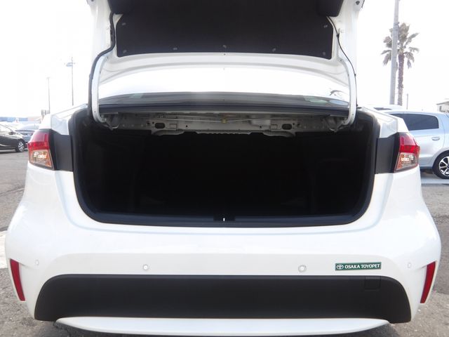 TOYOTA COROLLA SEDAN HYBRID 2021 Image 31