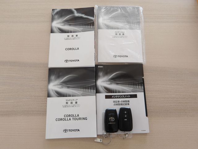 TOYOTA COROLLA SEDAN HYBRID 2021 Image 31