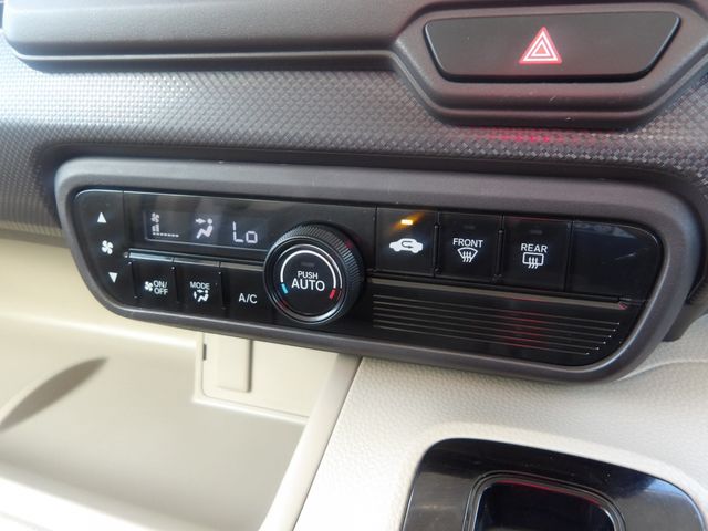 HONDA N BOX 2020 Image 31