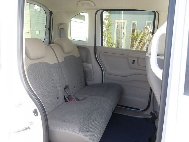 HONDA N BOX 2020 Image 31