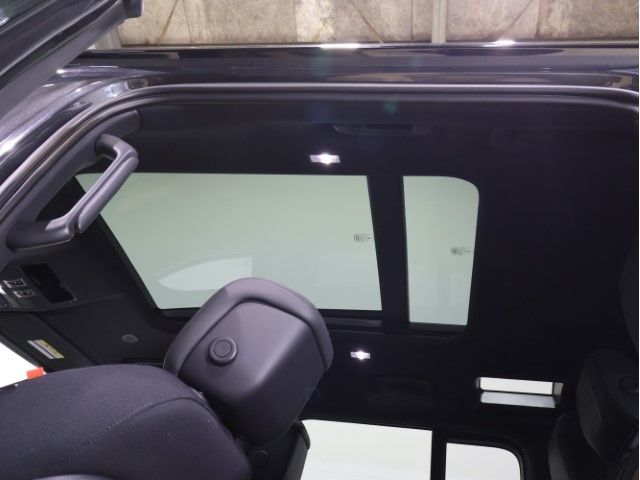 ROVER DEFENDER 2023 Image 31