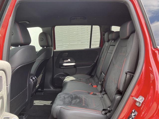 MERCEDES BENZ EQB 2024 Image 31