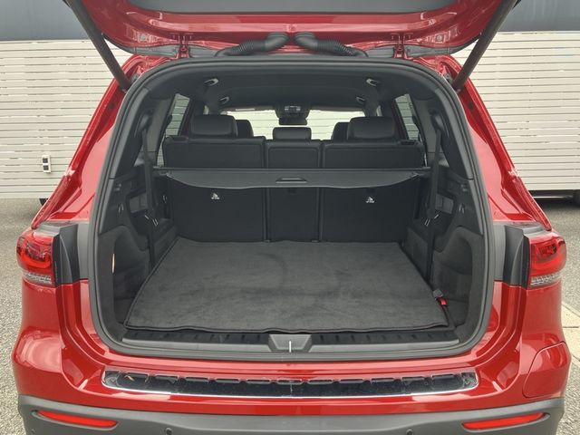 MERCEDES BENZ EQB 2024 Image 31