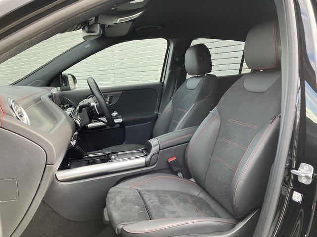 MERCEDES BENZ EQA 2024 Image 31