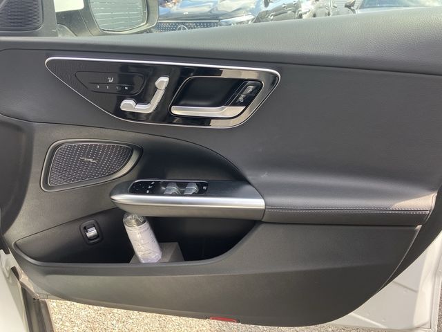 MERCEDES BENZ C CLAS 2022 Image 31