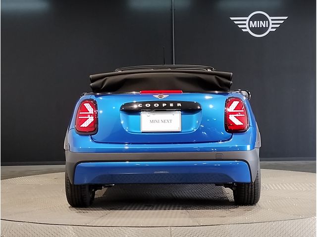 BMW MINI COOPER OPEN 2025 Image 31