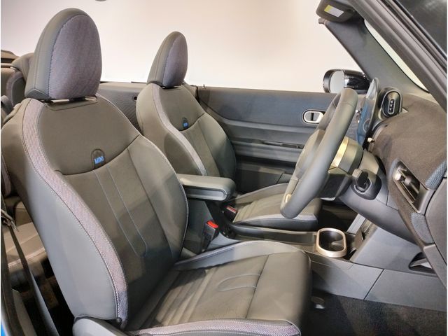 BMW MINI COOPER OPEN 2025 Image 31