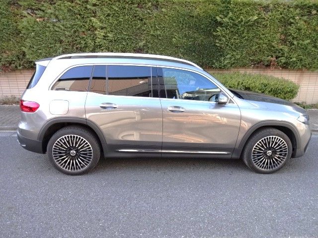 MERCEDES BENZ EQB 2024 Image 31