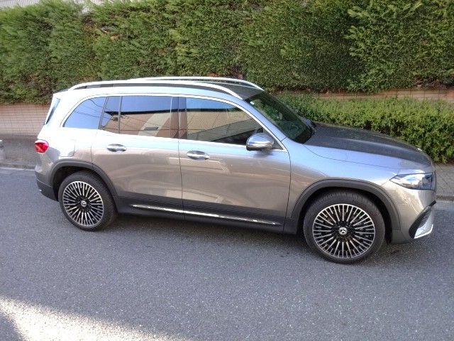 MERCEDES BENZ EQB 2024 Image 31