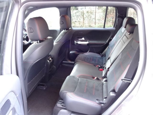 MERCEDES BENZ EQB 2024 Image 31