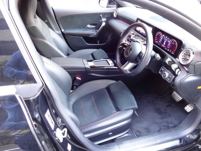 MERCEDES BENZ CLA SH 2024 Image 31