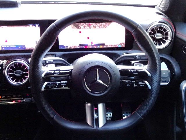 MERCEDES BENZ CLA SH 2024 Image 31