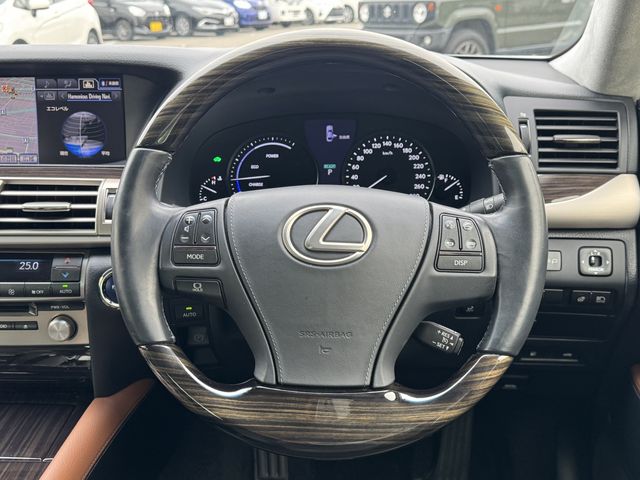 TOYOTA LEXUS LS600H 2013 Image 31