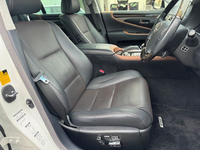 TOYOTA LEXUS LS600H 2013 Image 31