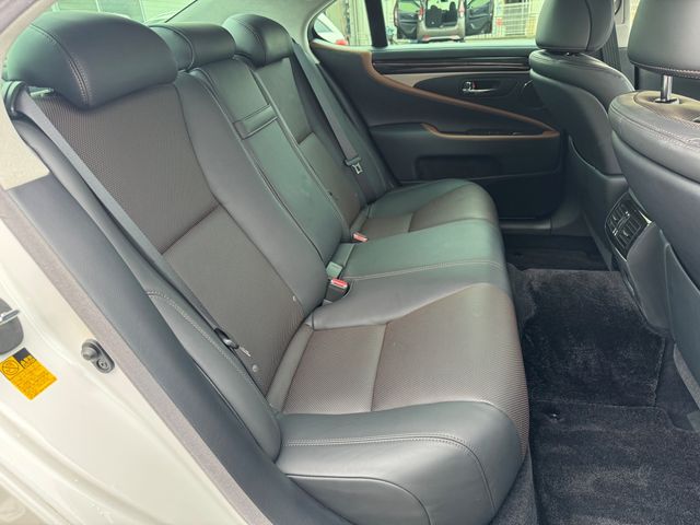 TOYOTA LEXUS LS600H 2013 Image 31