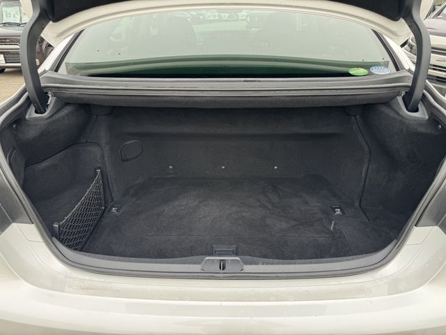 TOYOTA LEXUS LS600H 2013 Image 31