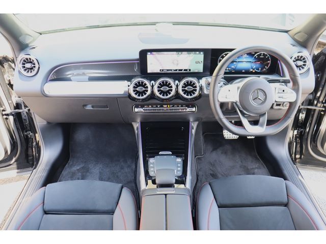 MERCEDES BENZ GLB 2023 Image 31